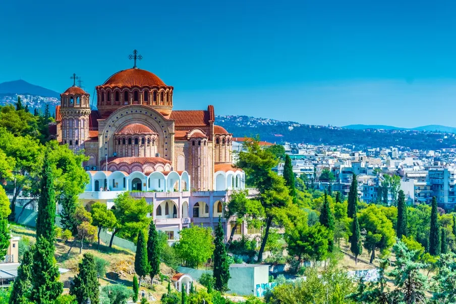 Historic Church: A beautiful example of Thessaloniki’s rich architectural and spiritual history.